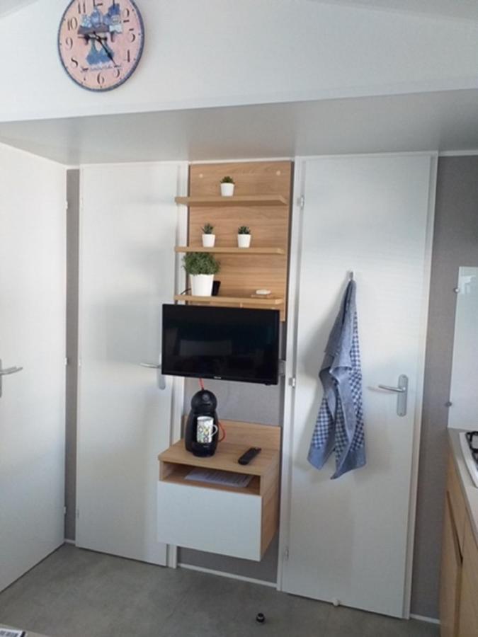 Mhvacances Louent Plusieurs Mobilhomes Dans Camping 4 Etoiles A 200M De La Plage Et Cure Thermale カネ エクステリア 写真
