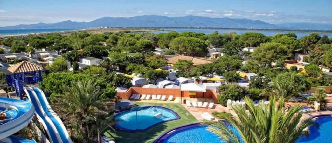 Mhvacances Louent Plusieurs Mobilhomes Dans Camping 4 Etoiles A 200M De La Plage Et Cure Thermale カネ エクステリア 写真