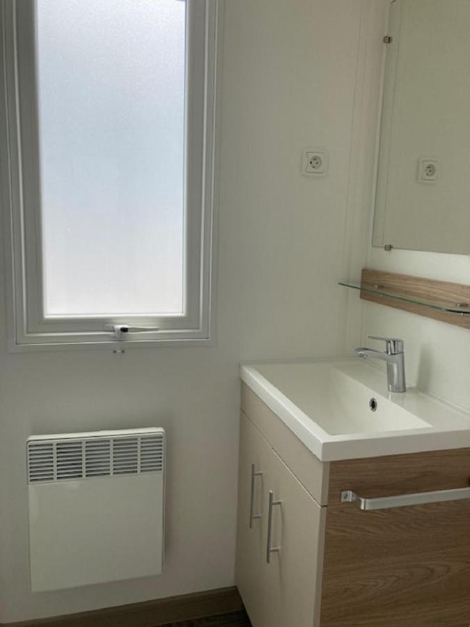 Mhvacances Louent Plusieurs Mobilhomes Dans Camping 4 Etoiles A 200M De La Plage Et Cure Thermale カネ エクステリア 写真