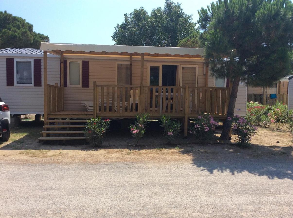 Mhvacances Louent Plusieurs Mobilhomes Dans Camping 4 Etoiles A 200M De La Plage Et Cure Thermale カネ エクステリア 写真