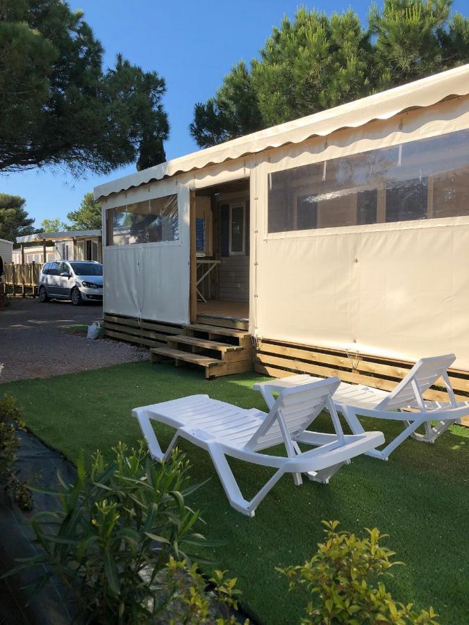 Mhvacances Louent Plusieurs Mobilhomes Dans Camping 4 Etoiles A 200M De La Plage Et Cure Thermale カネ エクステリア 写真